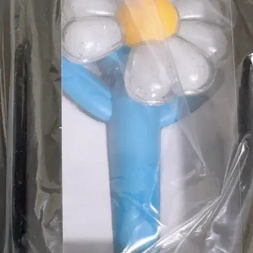 [SOLD OUT] G-DRAGON 미니 응원봉 키링 스카이블루 새상품