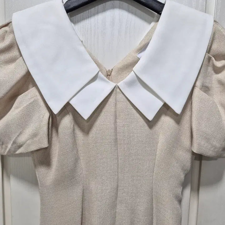 [SOLD OUT] (타임세일)(새상품)DINT 칼라 배색 반팔 원피스