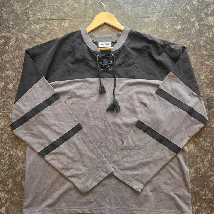 [BUNJANG] MALOSIX Lace-up Layered Long Sleeve T-shirt / MALOSIX 레이스업 레이어드 롱 슬리브 티셔츠
