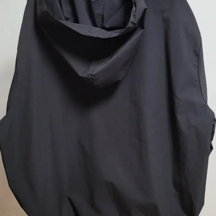 [BUNJANG] UU Unique Unisex Hooded Windbreaker Black / UU Unique Unisex 후드 바람막이 블랙