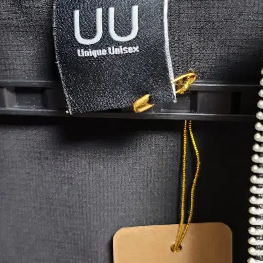 [BUNJANG] UU Unique Unisex Hooded Windbreaker Black / UU Unique Unisex 후드 바람막이 블랙