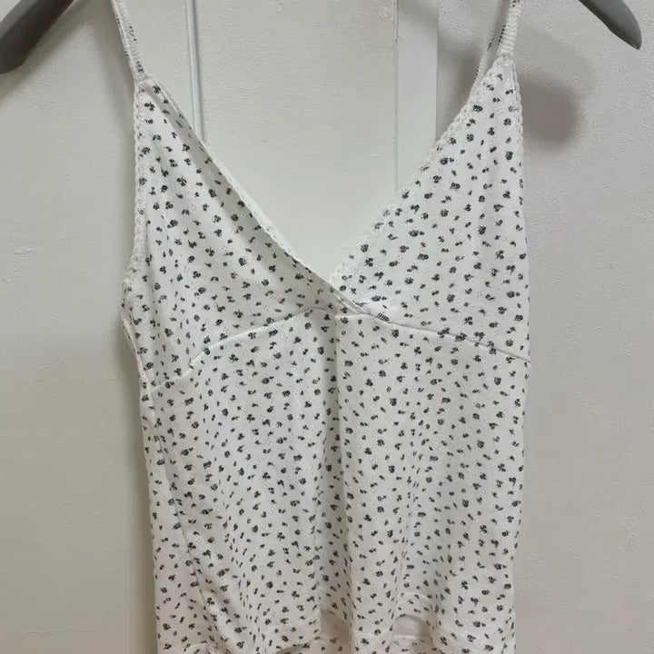 [BUNJANG] Autumn Flower Lace Camisole / 새상품 어텀 플라워 레이스 나시