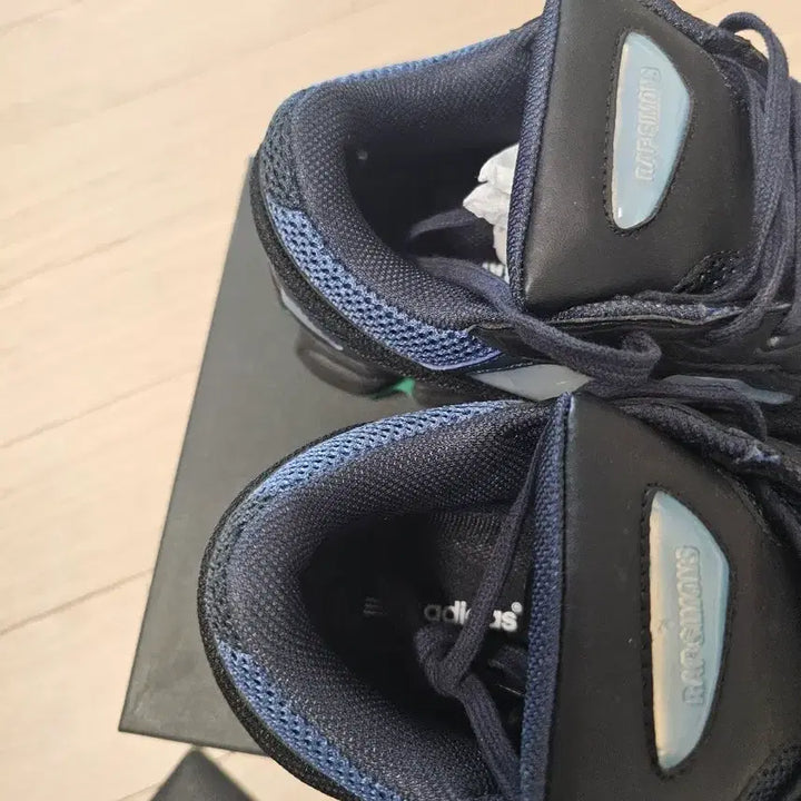 [BUNJANG] Raf Simons Ozweego Sneakers / 라프시몬스 오즈위고