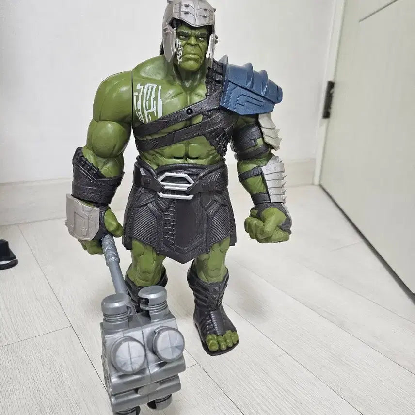 [BUNJANG] Marvel Thor Ragnarok Interactive Gladiator Hulk / 마블 토르 라그나로크 인터랙티브 글래디에이터 헐크 판매합니다