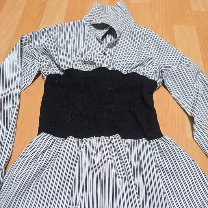 [BUNJANG] Stripe Shirt Black / 스트라이프 셔츠 블랙