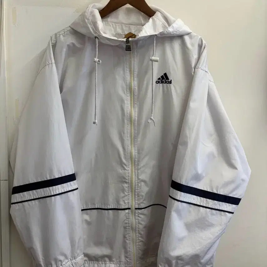 [SOLD OUT] 아디다스 올드스쿨 바람막이