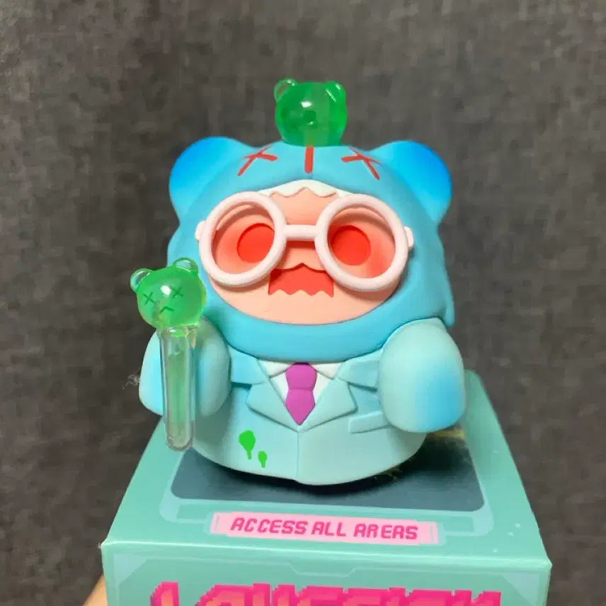 [SOLD OUT] 신우 고스트베어 피규어