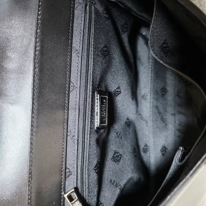[BUNJANG] Louis Quatorze Enamel Silver Chain Shoulder Bag / 루이까또즈 에나멜 은장체인 숄더백