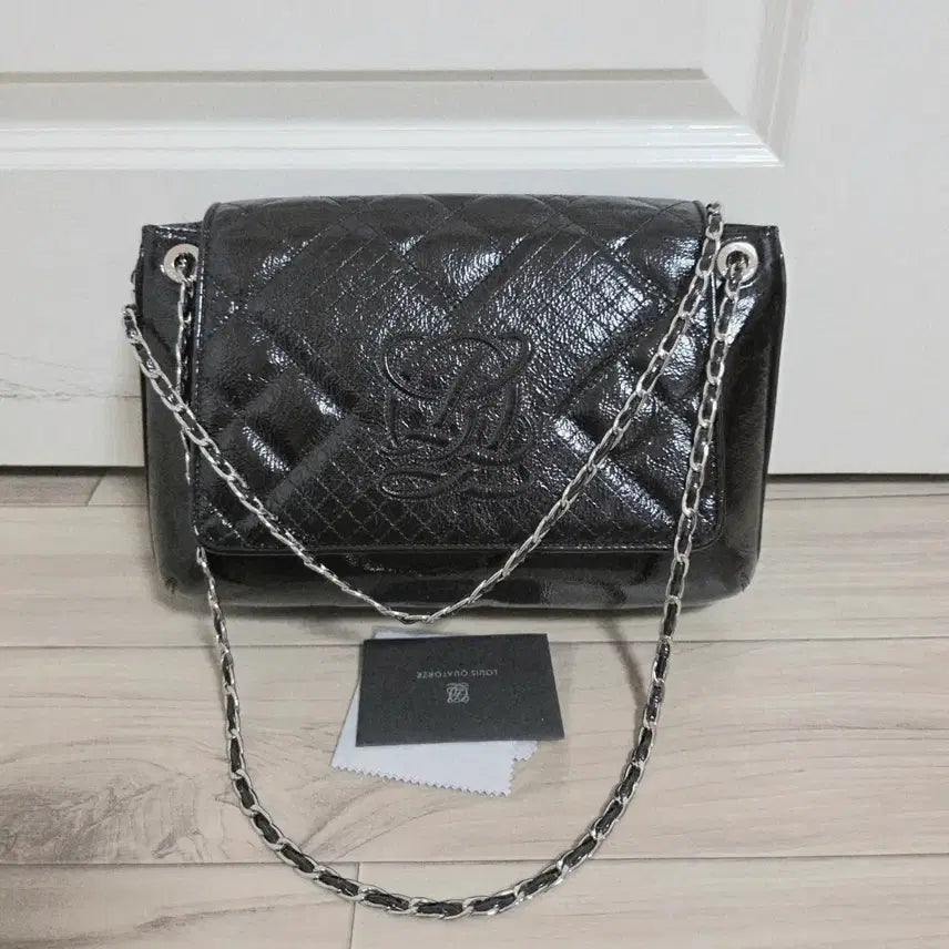 [BUNJANG] Louis Quatorze Enamel Silver Chain Shoulder Bag / 루이까또즈 에나멜 은장체인 숄더백