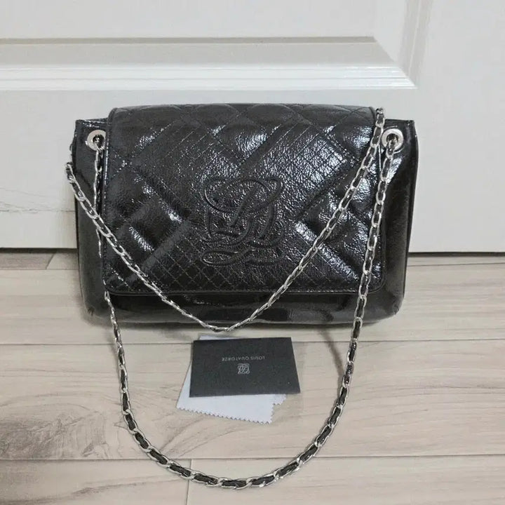 [BUNJANG] Louis Quatorze Enamel Silver Chain Shoulder Bag / 루이까또즈 에나멜 은장체인 숄더백