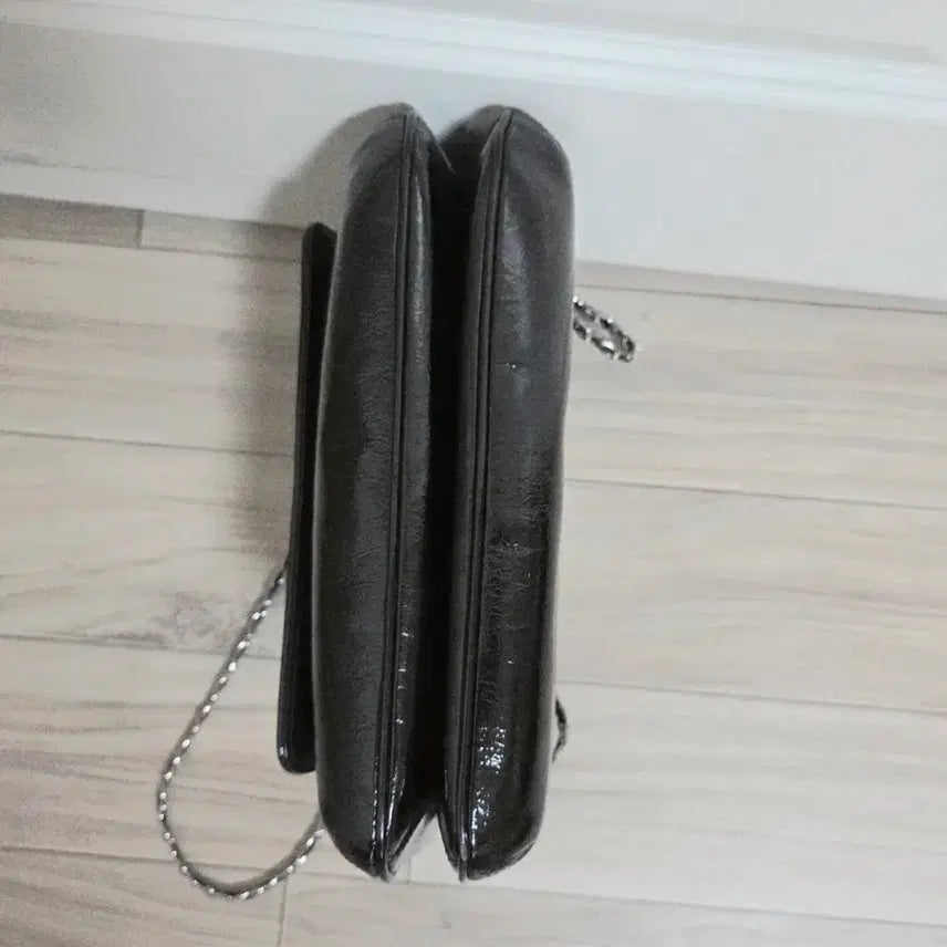 [BUNJANG] Louis Quatorze Enamel Silver Chain Shoulder Bag / 루이까또즈 에나멜 은장체인 숄더백