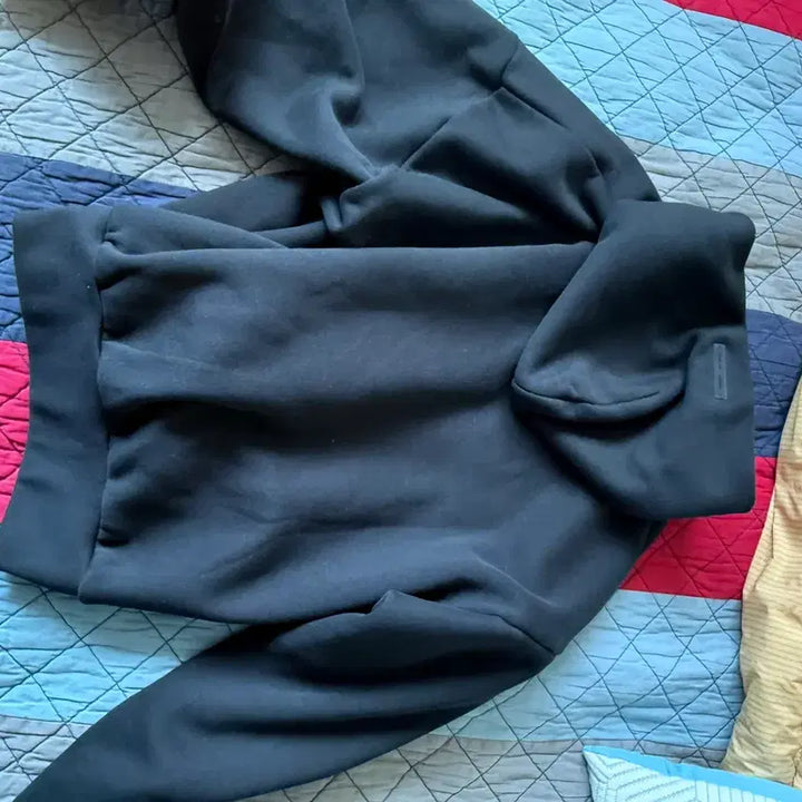 [BUNJANG] Fear of God Essentials Hoodie Black / 에센셜 후드티 2026 급처