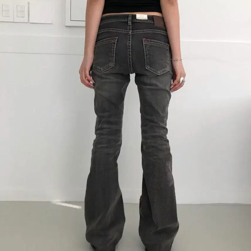 [SOLD OUT] 이이알하우스 스너그 로우 부츠컷 팬츠 이이알하우스 부츠컷팬츠