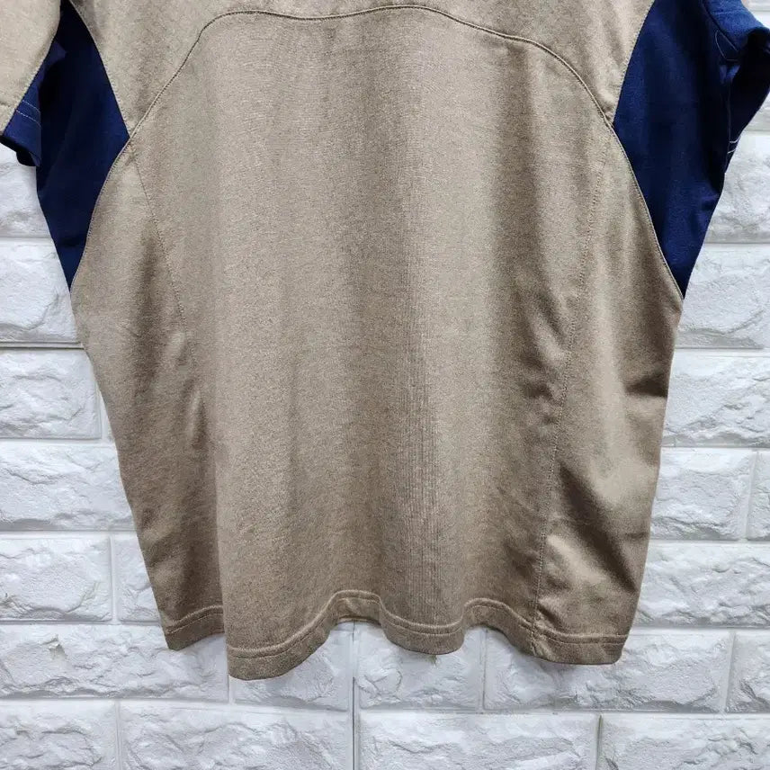 [SOLD OUT] 콜핑 반팔  기능성 반집업티 105사이즈 k573
