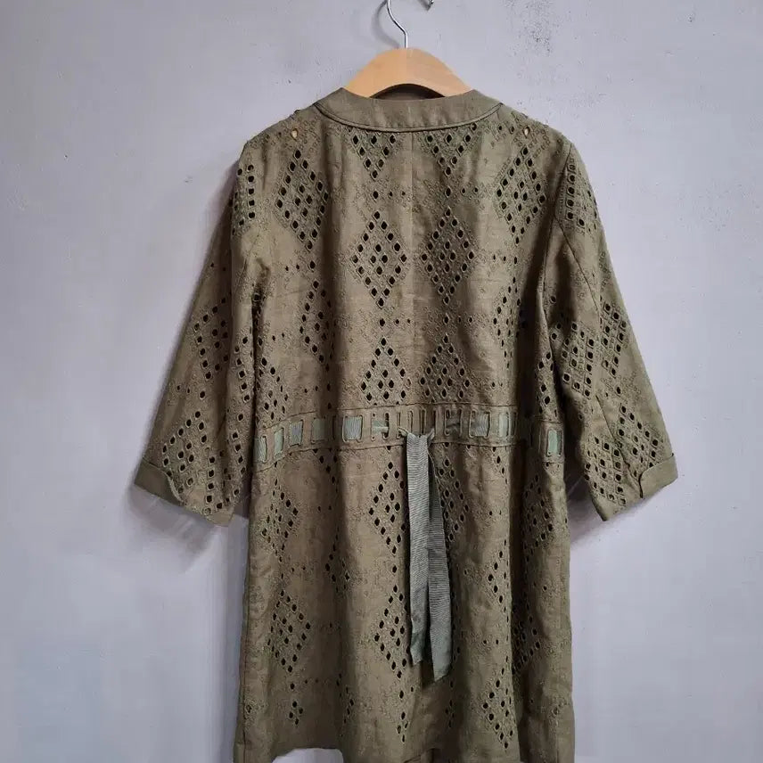 [SOLD OUT] givy VID STOCKHOLM 카키색 6부 자켓 S