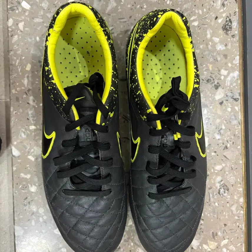 [BUNJANG] Nike Tiempo Legend Soccer Cleats / 티엠포 레전드 선수용 270사이즈