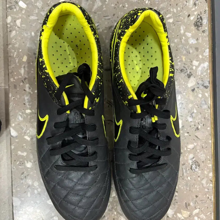 [BUNJANG] Nike Tiempo Legend Soccer Cleats / 티엠포 레전드 선수용 270사이즈