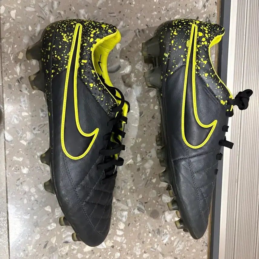 [BUNJANG] Nike Tiempo Legend Soccer Cleats / 티엠포 레전드 선수용 270사이즈