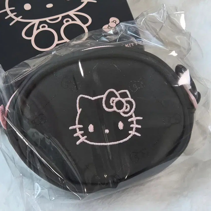 [SOLD OUT] 웨이크메이크 헬로키티 파우치 WAKEMAKE HELLO KITTY