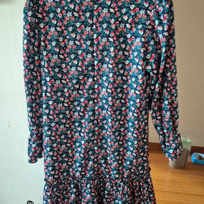 [BUNJANG] Benetton Floral Print Dress / 베네통 꽃무늬 원피스(거의 새상품)