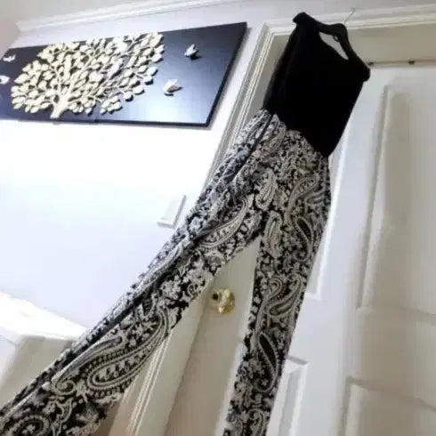 [BUNJANG] Black Paisley Jumpsuit - Free Size / 블랙 민소매 점프수트 페이즐리 패턴 팬츠free