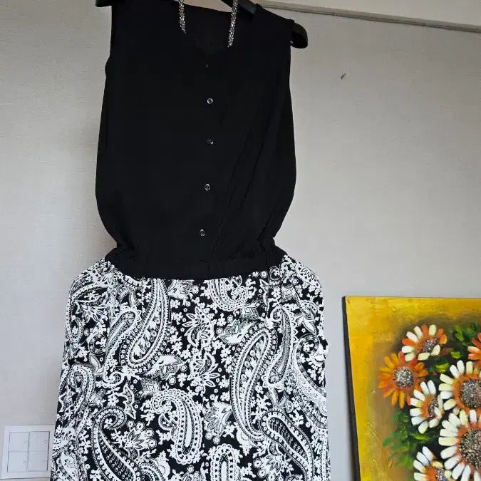 [BUNJANG] Black Paisley Jumpsuit - Free Size / 블랙 민소매 점프수트 페이즐리 패턴 팬츠free