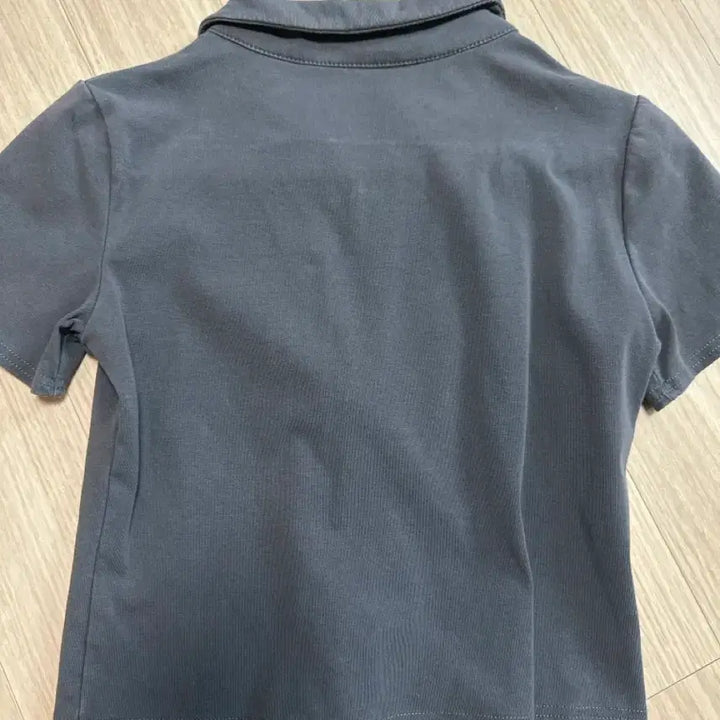 [BUNJANG] Lettering Gray Zip-up Collar Short Sleeve T-shirt / 레터링 집업 카라 반팔티 그레이