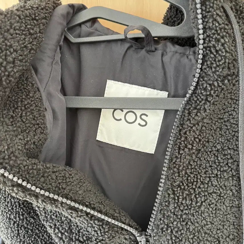 [BUNJANG] COS Cocoon Hood Vest / 코스. 코쿤 후드 베스트