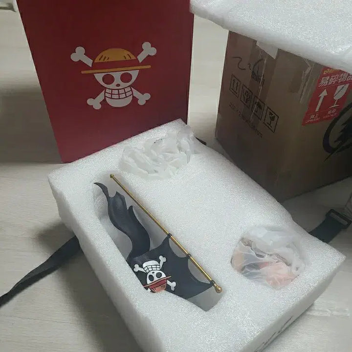 [BUNJANG] Show Hand Luffy Resin Figure / 쇼핸드 show hand 깃발 루피 레진 피규어