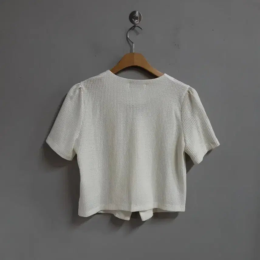 [BUNJANG] Ninesix New York White Short Sleeve Cardigan / 나인식스 뉴욕 화이트 반팔 가디건(택제거 새상품) 66