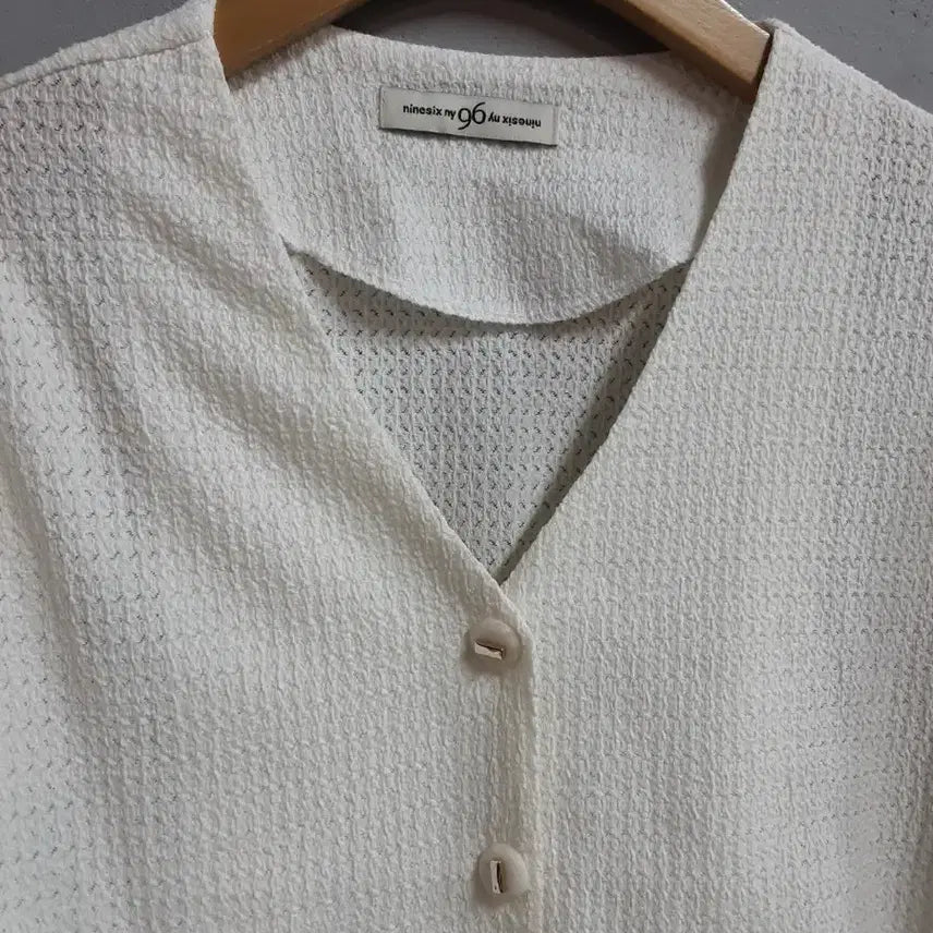 [BUNJANG] Ninesix New York White Short Sleeve Cardigan / 나인식스 뉴욕 화이트 반팔 가디건(택제거 새상품) 66