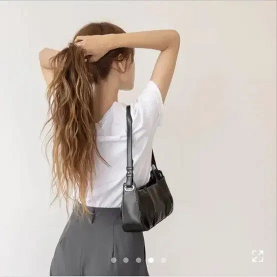 [BUNJANG] Ably Shirring Mini Shoulder Bag - Black / 에이블리 셔링 미니 숄더백 블랙