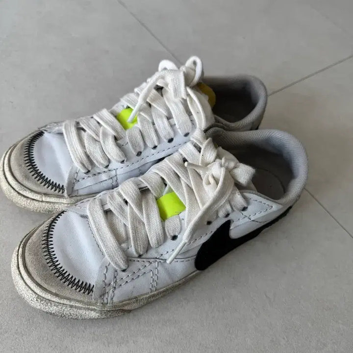 [BUNJANG] Nike Tennis Shoes 240 / 나이키운동화 240