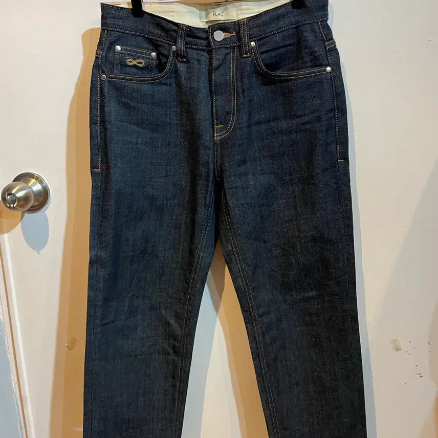 [BUNJANG] PLAC Straight Raw Denim Jeans (30) / PLAC 플랙진 남성 스트레이트 생지 데님 팬츠(30)