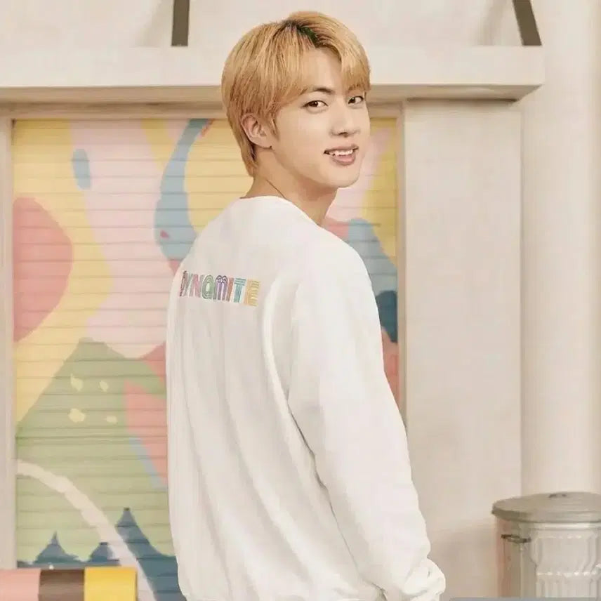 [BUNJANG] Fila BTS Dynamite Jin Limited Edition Sweatshirt / BTS 휠라 다이너마이트 진 한정판 맨투맨 셔츠