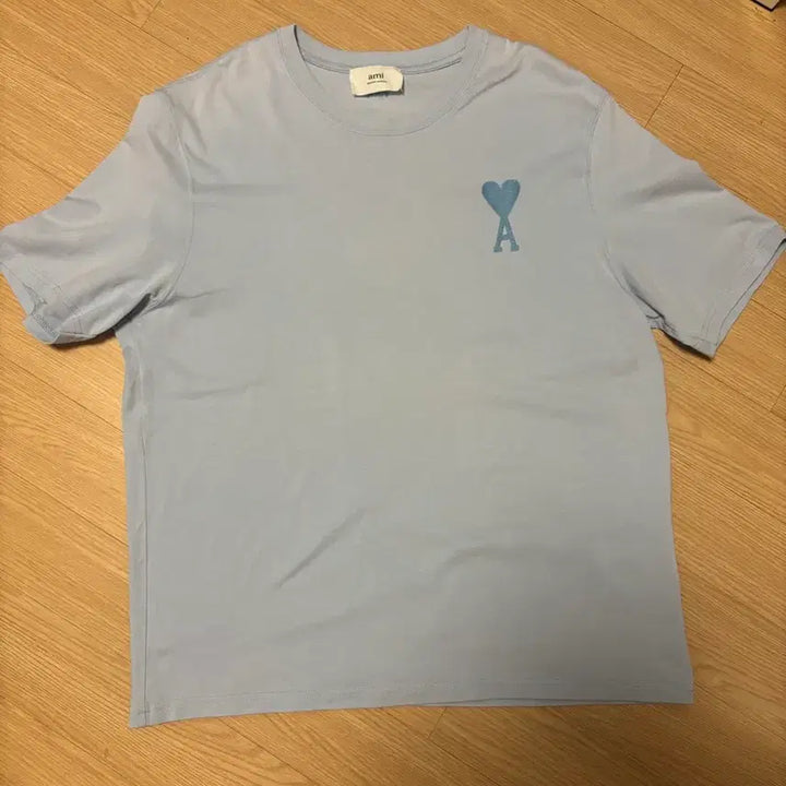 [BUNJANG] AMI Tone-on-Tone Big Logo T-Shirt Sky Blue / 아미 톤온톤 빅로고 티셔츠 스카이블루
