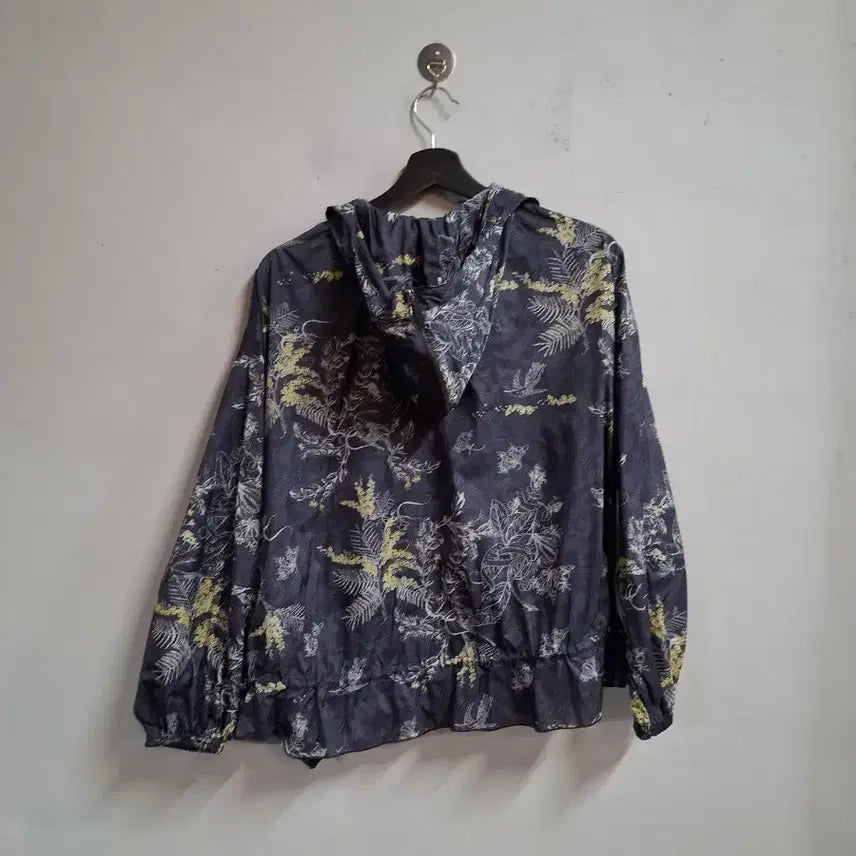 [SOLD OUT] g studio 여성 바람막이 66