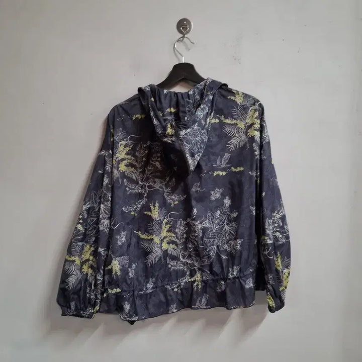 [SOLD OUT] g studio 여성 바람막이 66