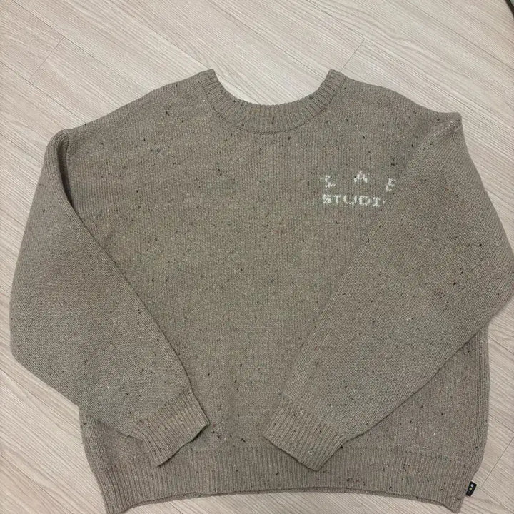 [BUNJANG] IAB Studio Sadler House Knit Plain L / 아이앱 세들러하우스 니트 플레인 L