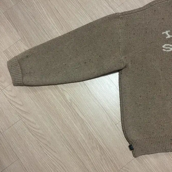 [BUNJANG] IAB Studio Sadler House Knit Plain L / 아이앱 세들러하우스 니트 플레인 L
