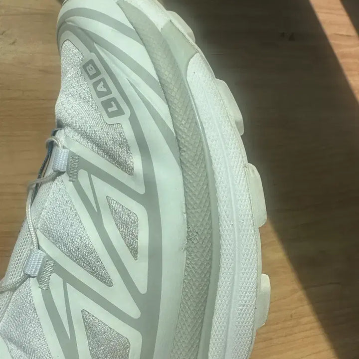 [SOLD OUT] 살로몬 XT-6 화이트