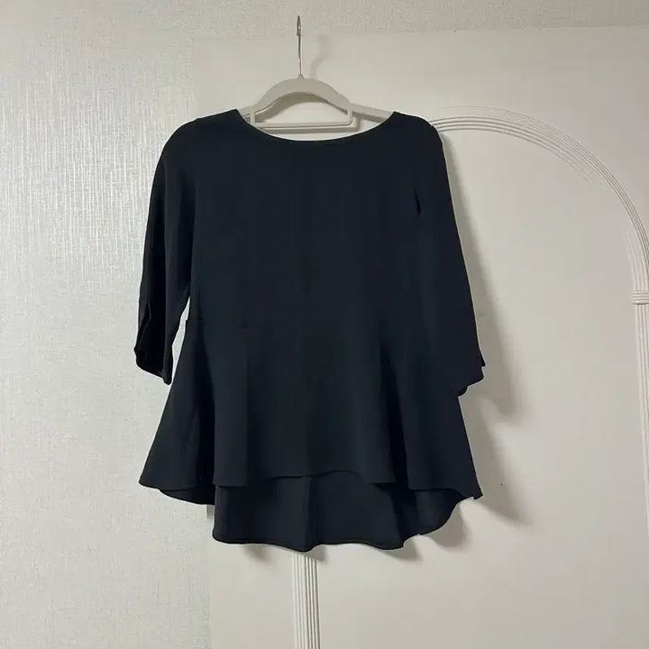 [BUNJANG] En Tailor Black Flare Blouse / 검정색 플레어 블라우스 엔테일러 블라우스