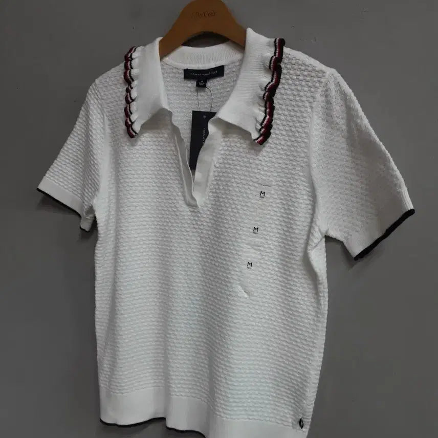 [SOLD OUT] 택새상품) 타미힐피거 화이트 카라 반팔 니트 M
