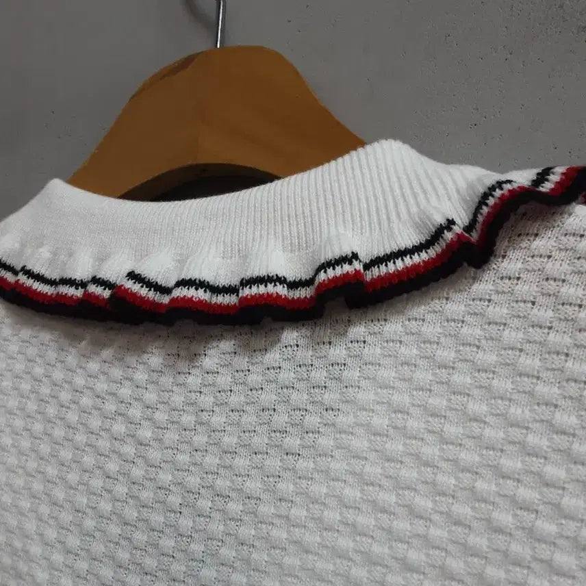 [SOLD OUT] 택새상품) 타미힐피거 화이트 카라 반팔 니트 M