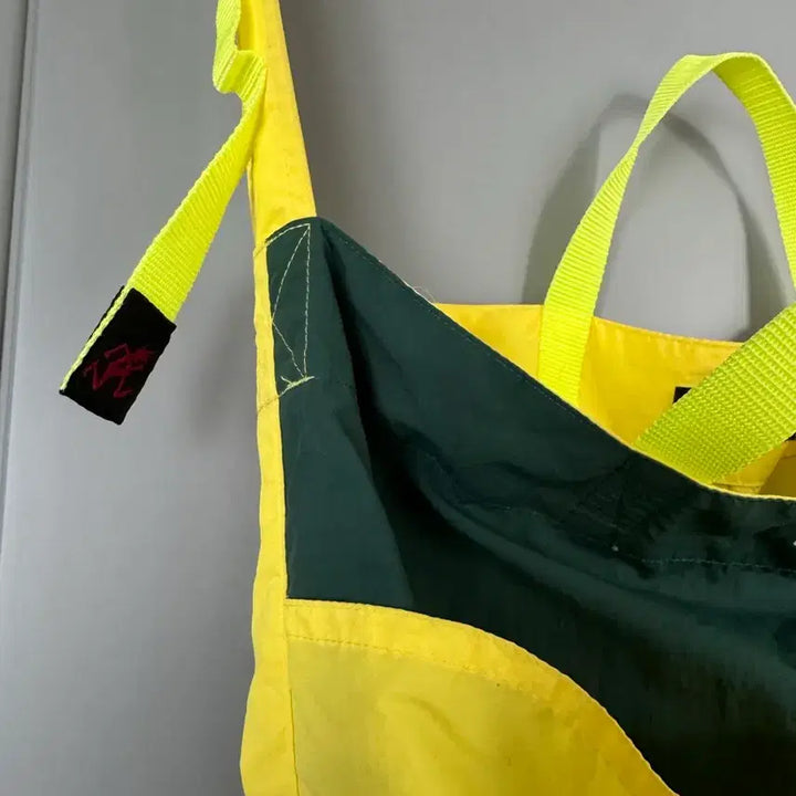 [BUNJANG] Gramicci Two-Pocket Helmet Nylon Cross Bag / 그라미치 투포켓 헬멧 나일론 크로스 (거의새것!)