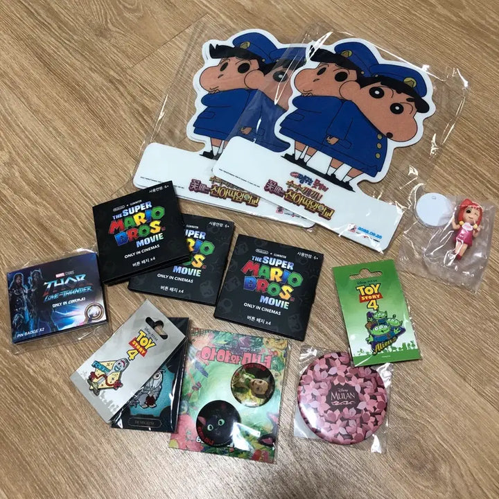 [BUNJANG] Assorted Movie Goods Bundle / 영화 굿즈 특전