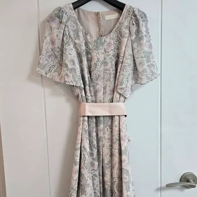 [BUNJANG] LYNN Floral Chiffon Dress with Ribbon Belt / LYNN 린 플라워 쉬폰 원피스 리본벨트