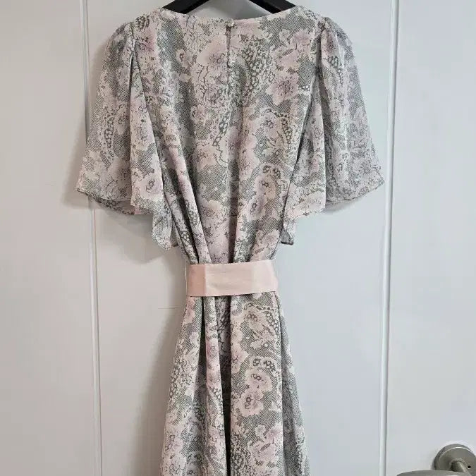 [BUNJANG] LYNN Floral Chiffon Dress with Ribbon Belt / LYNN 린 플라워 쉬폰 원피스 리본벨트