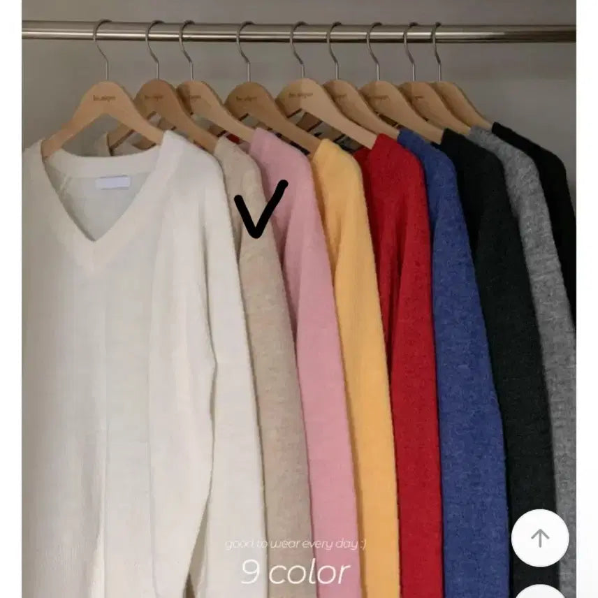 [BUNJANG] Hiniqu V-Neck Knit Sweater / 히니크 브이넥 니트