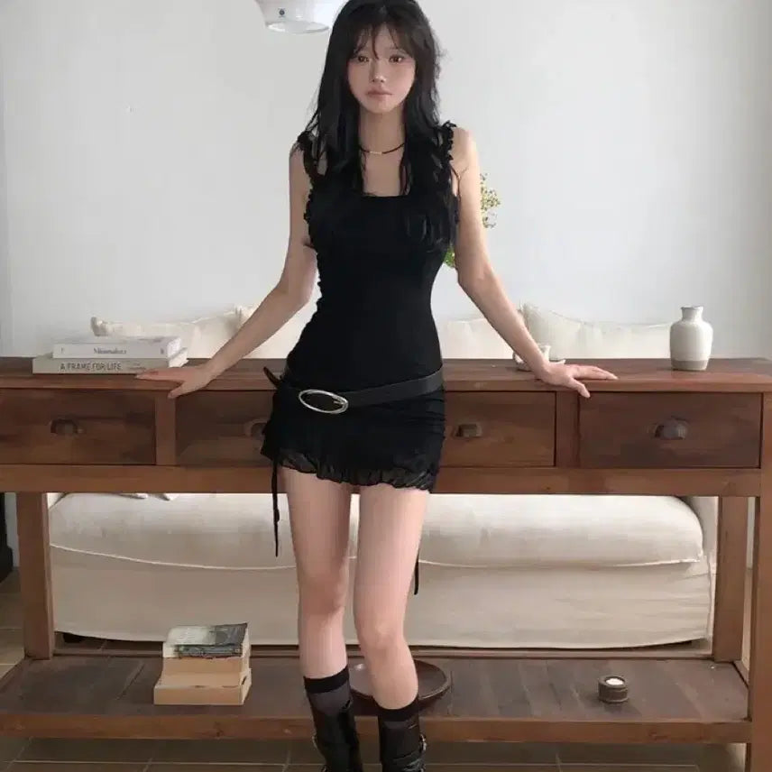 [BUNJANG] Black Mini Dress with Frill and String Detail / 블랙 미니 원피스 프릴 끈 포인트